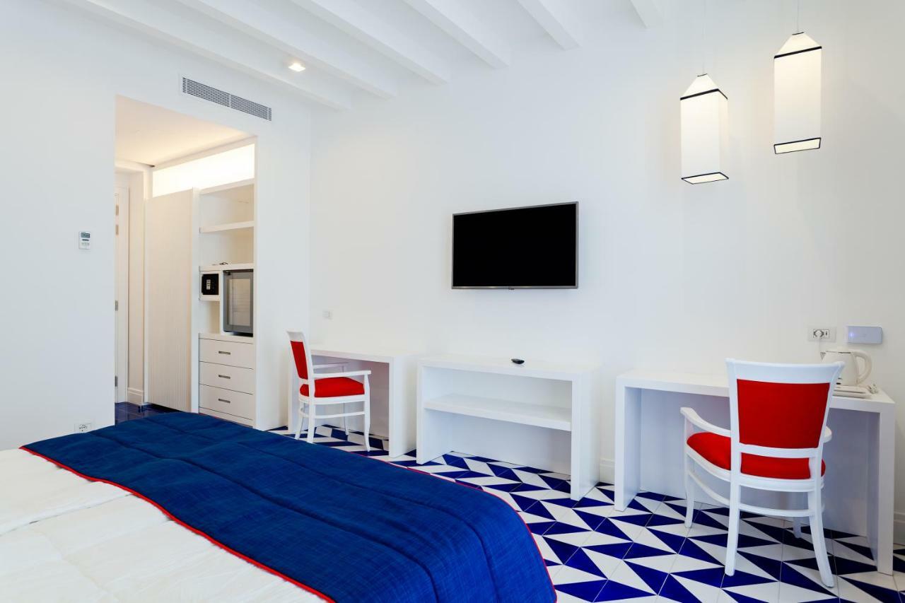 Maison Blu - Intimate Guesthouse Sorrento Exterior photo
